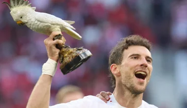 Μπάγερν Μονάχου: Η ιστορία πίσω από τον παπαγάλο που έγινε το ιδανικό γούρι της ομάδας