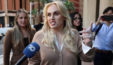 Σε μπελάδες η ηθοποιός Ρέμπελ Γουίλσον: Μια ανάρτησή της ήταν αρκετή για να οδηγηθεί στα δικαστήρια