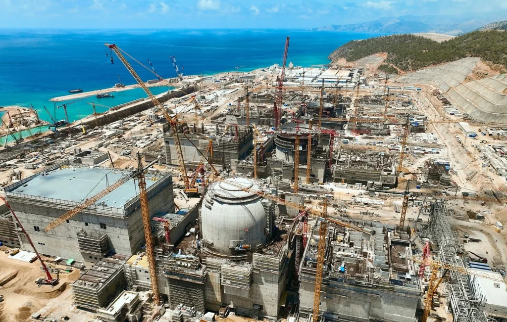 Rosatom: Τουρκικές επιχειρήσεις επιδιώκουν να αποκτήσουν μερίδιο στο πρώτο πυρηνικό εργοστάσιο στο Ακουγιού
