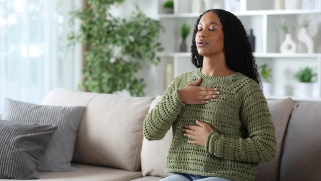 Υπερφαγία: Αυτή είναι η άσκηση των 30 δευτερολέπτων που καταπολεμά τους «πειρασμούς»