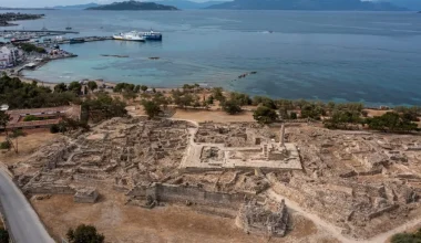 Αίγινα: Δείτε τα εντυπωσιακά κοσμήματα από την Εποχή του Χαλκού που έφεραν στο φως οι αρχαιολόγοι (φώτο)