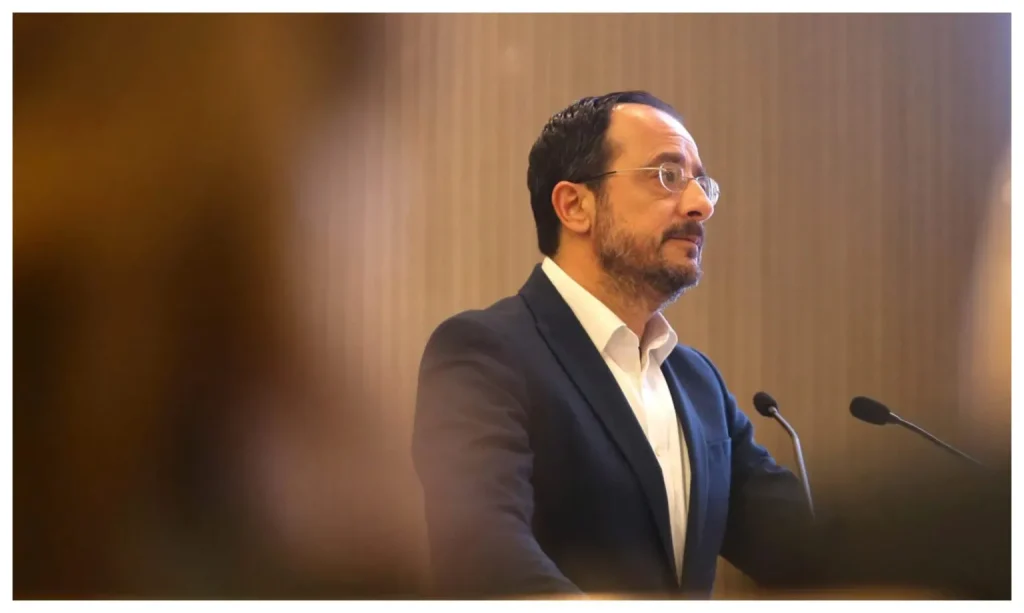 Ν.Χριστοδουλίδης: Η απάντηση στις αιχμές του Σαρλ Μισέλ – «Να σου υπενθυμίσω ότι η Τουρκία εισέβαλε στην Κύπρο»