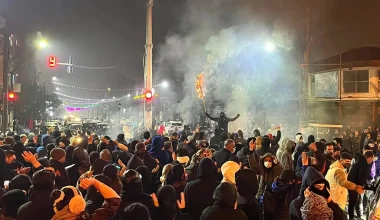 BBC: Το Ιράν ανησυχεί για νέες εξεγέρσεις – Ανοιχτό το ενδεχόμενο για νέες διαπραγματεύσεις με τις ΗΠΑ