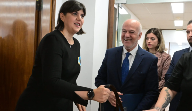 Στην Ελλάδα για το Φόρουμ των Δελφών η Λ.Κοβέσι: Σήμερα η συνάντηση με τον Γ.Φλωρίδη