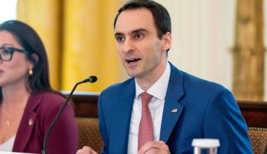 ΗΠΑ: Η Κίνα κλέβει συστηματικά αμερικανική πνευματική ιδιοκτησία γύρω από την Τεχνητή Νοημοσύνη