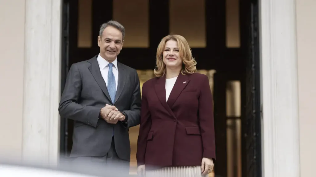 Με την πρωθυπουργό της Λετονίας συναντήθηκε ο Κ.Μητσοτάκης στο Μέγαρο Μαξίμου