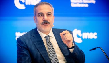 Νέα επίθεση Χακάν Φιντάν σε Ισραήλ: «Είναι απειλή για την παγκόσμια ασφάλεια»