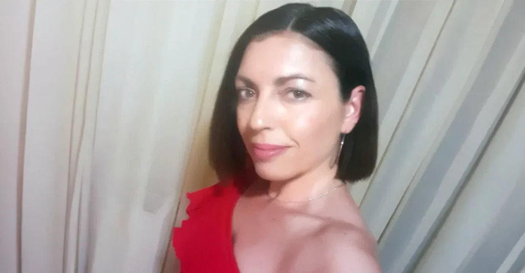 Βαρύ το κλίμα στην κηδεία της 43χρονης Ε.Γιακουμάκη στις Δαφνές Ηρακλείου: Τραγικές φιγούρες τα παιδιά της