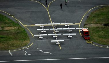 Η τουρκική Baykar παρουσίασε το drone Mosquito-LM: «Μπορεί να χτυπήσει από 1000 χιλιόμετρα μακριά» (βίντεο)