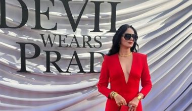 Ζενεβιέβ για την εμφάνισή της στο Λονδίνο: «Φορώντας το κόκκινο φόρεμα ρουφιόμουν και πήγα να λιποθυμήσω» (βίντεo)