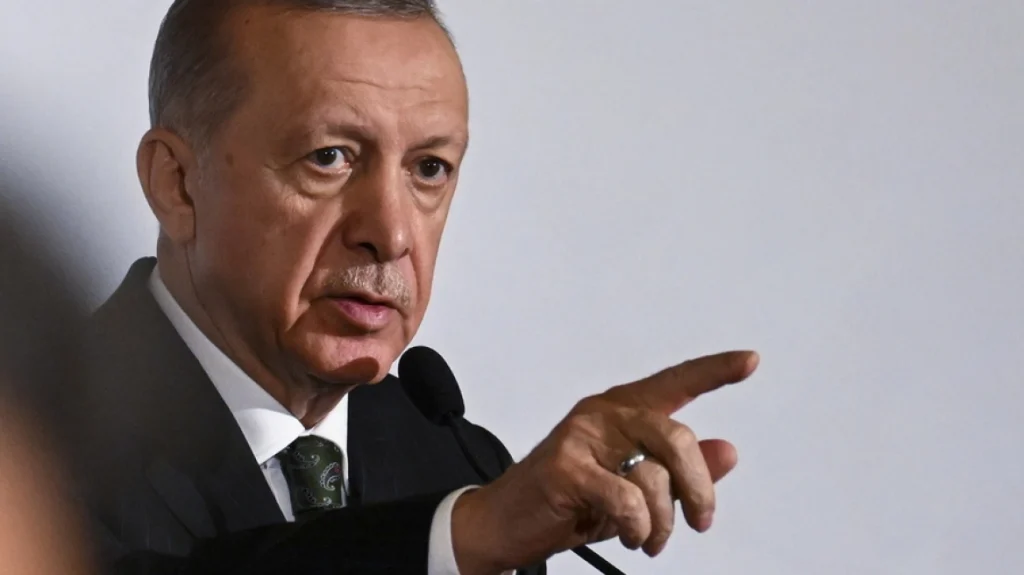 Ρ.Τ.Ερντογάν: Απομάκρυνε τον υφυπουργό Παιδείας μετά από τα δύο αιματηρά περιστατικά σε σχολεία