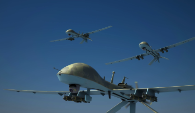 Για πρώτη φορά οι ουκρανικές δυνάμεις κτύπησαν Τσελιάμπινσκ και Αικατερινούπολη στην περιοχή των Ουραλίων