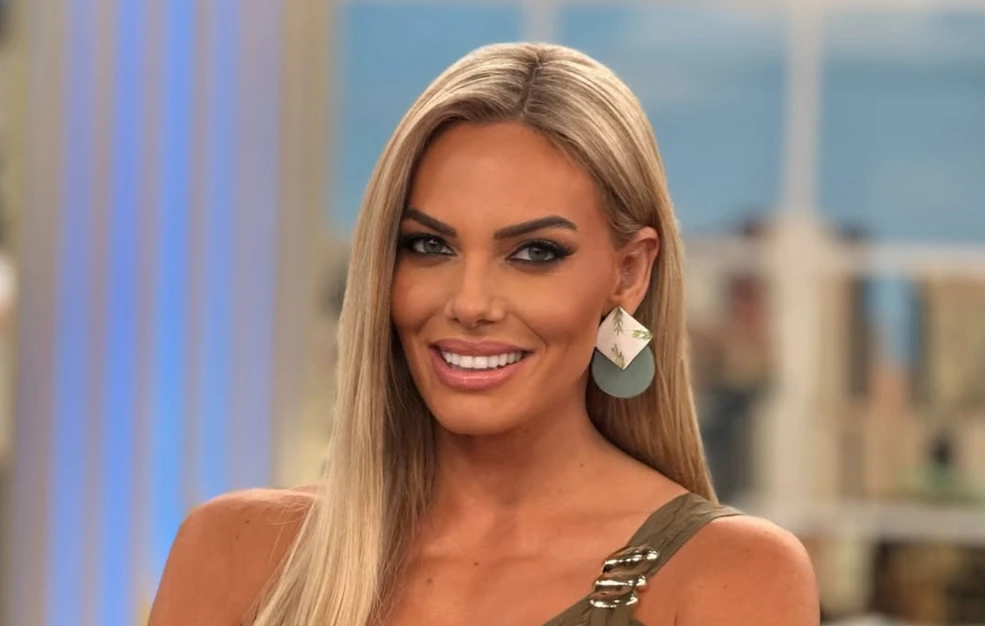 Ι.Μαλέσκου: Έκοψε τα μαλλιά της πιο κοντά από ποτέ – «Έκοψα και ανθρώπους που δεν θέλω στη ζωή μου» δήλωσε (φώτο)