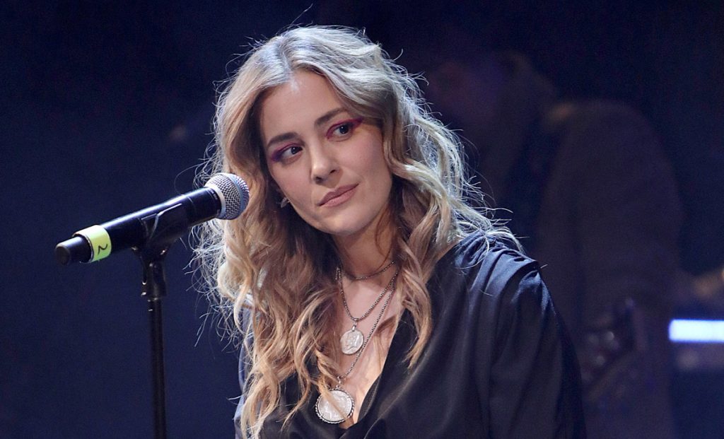 Ν.Μποφίλιου για αρνητικά σχόλια: «Είπαν ότι το φόρεμά μου έκανε 3.000 ευρώ ενώ έκανε 123 – Ζούμε μια παράνοια»