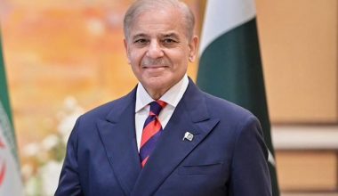 Τηλεφωνική επικοινωνία Σ.Σαρίφ με τον Μ.Πεζεσκιάν: «Εργαζόμαστε ακατάπαυστα για τη βιώσιμη ειρήνη στην περιοχή»