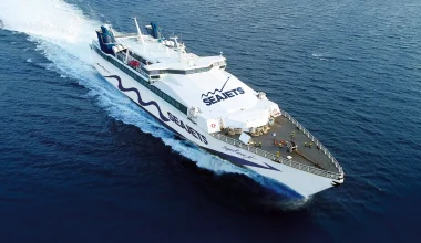 Μωρό τραυματίστηκε κατά τη διάρκεια κατάπλου επιβατηγού πλοίου στην Τήνο