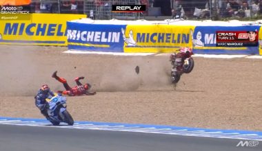 Σοκαριστικό ατύχημα στο MotoGP: «Κόπηκε» στα δύο μηχανή αναβάτη! – Δείτε βίντεο