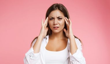 Οι 11 τρόποι για να αντιμετωπίσετε άμεσα τον πονοκέφαλο – Τι πρέπει να κάνετε