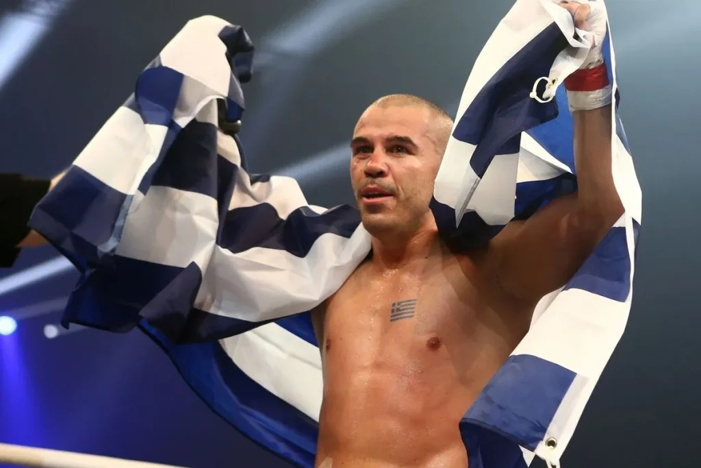 Μ.Ζαμπίδης: «Στον δρόμο κάποιος παραβίασε το στοπ – Σταμάτησε και όταν με είδε μου είπε “καλημέρα αγόρι μου”»