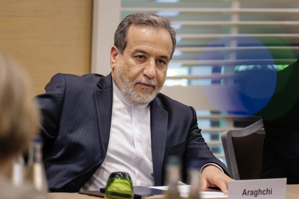 Α.Αραγτσί από Ρωσία: «Οι προσεγγίσεις των ΗΠΑ οδήγησαν στον εκτροχιασμό του προηγούμενου γύρου διαπραγματεύσεων»