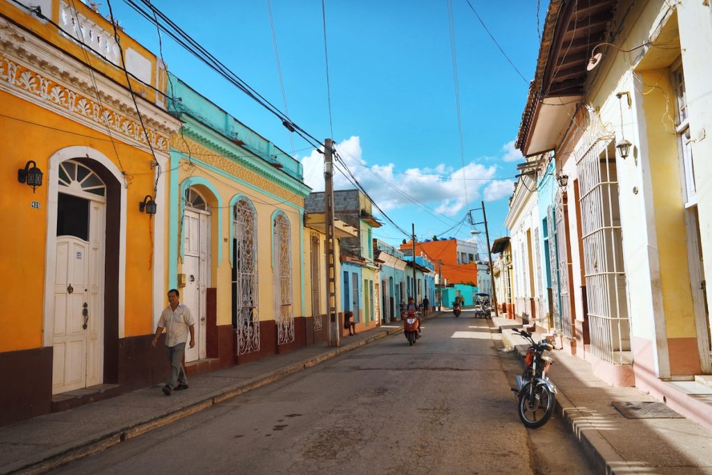 Στα «τάρταρα» ο τουρισμός στην Κούβα: Έως και 50% η μείωση άφιξης των επισκεπτών