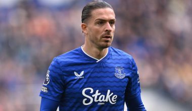 «Βροχή» σχολίων προκάλεσε ο Τ.Γκρίλις: Eθεάθη να κοιμάται σε μπαρ μετά από υπερβολική κατανάλωση αλκοόλ! (φωτο)