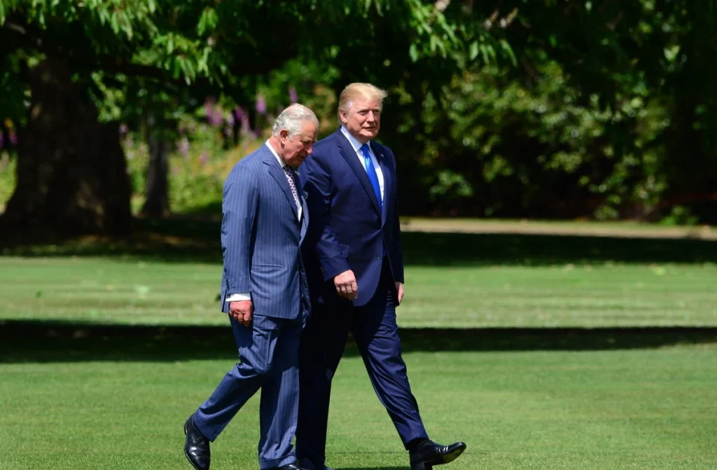 Ν.Τραμπ για επίσκεψη βασιλιά Καρόλου στις ΗΠΑ: «Θα είναι απόλυτα ασφαλής»