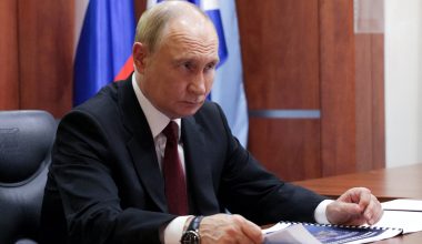 Β.Πούτιν κατά Κιέβου: «Χάνει εδάφη κάθε μέρα εξ ου και η εξάρτησή του από την τρομοκρατία»