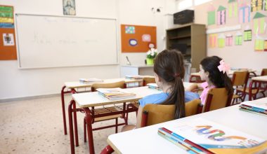 Κολωνός: Διευθύντρια σχολείου πήδηξε στο κενό από ταράτσα και σκοτώθηκε! – «Δεχόταν πολλή πίεση στη δουλειά της»