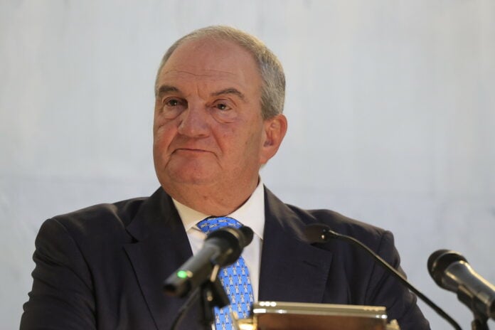 Αγωνία στην ΝΔ για το αν θα παραστεί στο συνέδριο ο πρώην πρωθυπουργός Κ.Καραμανλής