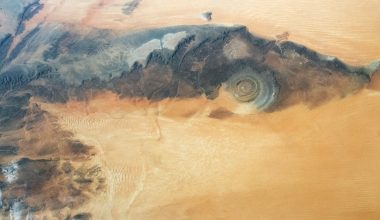 Νέα ανάλυση της NASA για το «Μάτι της Σαχάρας» στη Μαυριτανία: Δεν είναι αποτέλεσμα πρόσκρουσης μετεωρίτη