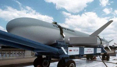 Η Τεχεράνη μελετά τα αμερικανικά όπλα που έχουν πέσει στα χέρια της για να κατασκευάσει τα αντίστοιχα δικά της