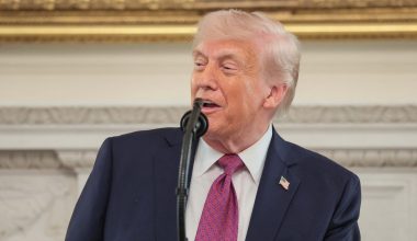 ΗΠΑ: Θα εκδώσουν διαβατήρια με φωτογραφία του Ν.Τραμπ