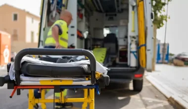 Κρήτη: Βούλγαρος υπό την επήρεια αλκοόλ χτύπησε τουρίστα στο κεφάλι με λοστό