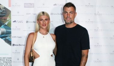 Ο Στέλιος Χανταμπάκης απάντησε στο ερώτημα για το πώς βιοπορίζονται ενώ δεν δουλεύουν στην Ισπανία (βίντεο)