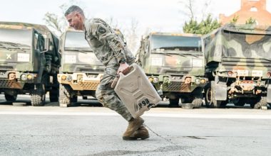 Αμερικανικός Στρατός: Οι επτά δοκιμασίες που πρέπει να κάνουν μέσα σε 30 λεπτά & με ειδική στολή οι στρατιώτες