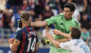 Βαρύς ο πέλεκυς για τον τερματοφύλακα της Σαραγόσα που γρονθοκόπησε αντίπαλό του (βίντεο)