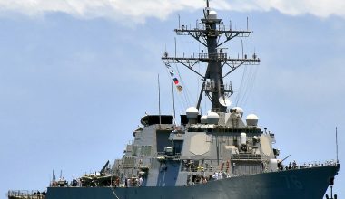 Τρίτο συμβάν πυρκαγιάς σε  σε πλοίο του αμερικανικού  Ναυτικού: Ακυβέρνητο έμεινε το αντιτορπιλικό USS Higgins