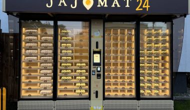«Σαρώνουν» οι αυτόματοι πωλητές… φρέσκων αυγών στην Πολωνία (βίντεο)