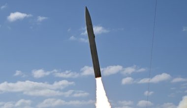 ΗΠΑ: Σχέδιο ανάπτυξης του υπερηχητικού πυραυλικού συστήματος «Dark Eagle» στη Μέση Ανατολή