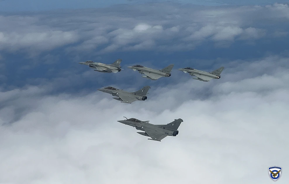 Rafale της ΠΑ Vs Eurofighter της ιταλικής Αεροπορίας – Οι Έλληνες πιλότοι μαθαίνουν τον μελλοντικό τους αντίπαλο