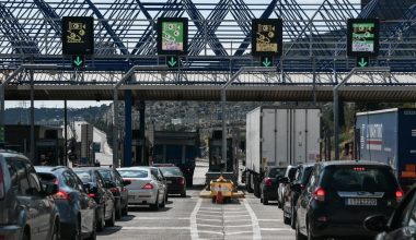 Σε εξέλιξη η έξοδος των εκδρομέων για το τριήμερο της Πρωτομαγιάς: Πού σημειώνονται καθυστερήσεις