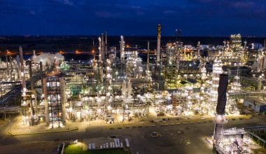 Εγκαταλείπουν τον Κόλπο οι μεγάλες πετρελαϊκές εταιρείες: Μεταφέρουν τα  κεφαλαιά τους σε Αφρική και Νότια Αμερική