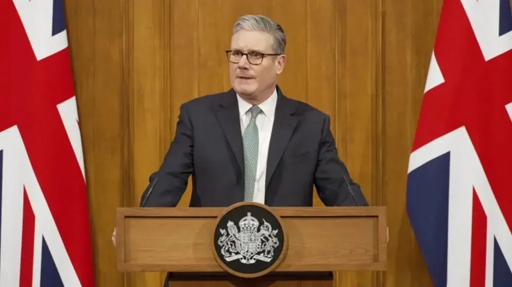 «Ντροπή σου»: Έντονες αποδοκιμασίες από πολίτες κατά του Κ.Στάρμερ σε εβραϊκή συνοικία – Δείτε βίντεο