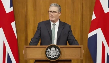 «Ντροπή σου»: Έντονες αποδοκιμασίες από πολίτες κατά του Κ.Στάρμερ σε εβραϊκή συνοικία – Δείτε βίντεο