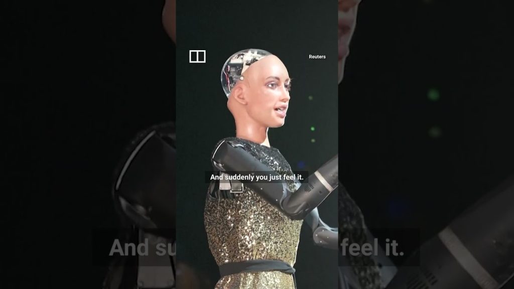 Χονγκ Κονγκ: Το ανθρωποειδές ρομπότ «Σοφία» τραγούδησε για πρώτη φορά με ζωντανή ορχήστρα (βίντεο)