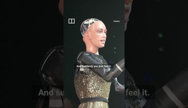 Χονγκ Κονγκ: Το ανθρωποειδές ρομπότ «Σοφία» τραγούδησε για πρώτη φορά με ζωντανή ορχήστρα (βίντεο)