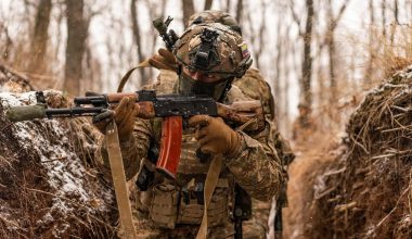 Δείτε πώς η Spetsnaz εξόντωσε ομάδα Κολομβιανών μισθοφόρων σε λίγα μόλις δευτερόλεπτα (βίντεο)