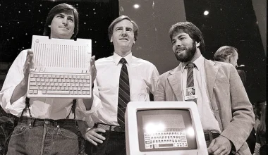 Ronald Wayne: Ο συνιδρυτής της Apple που πούλησε το 10% της εταιρείας για 700 ευρώ – Τι σκεφτόταν;