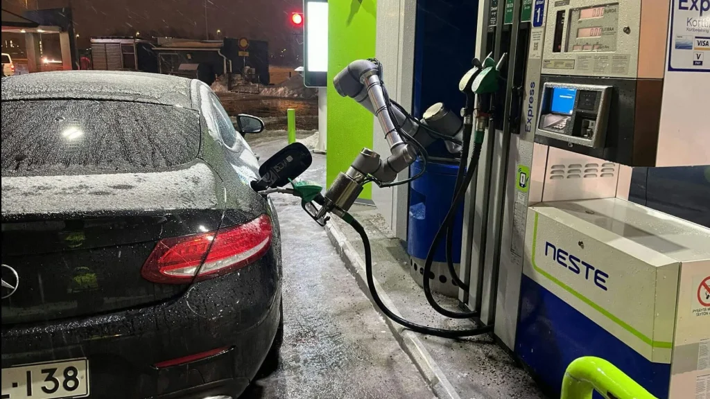 Πλήρως ρομποτικό πρατήριο καυσίμων στην Ρωσία